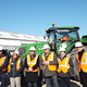 CHARIER étrenne le premier tracteur de travaux publics à hydrogène vert
