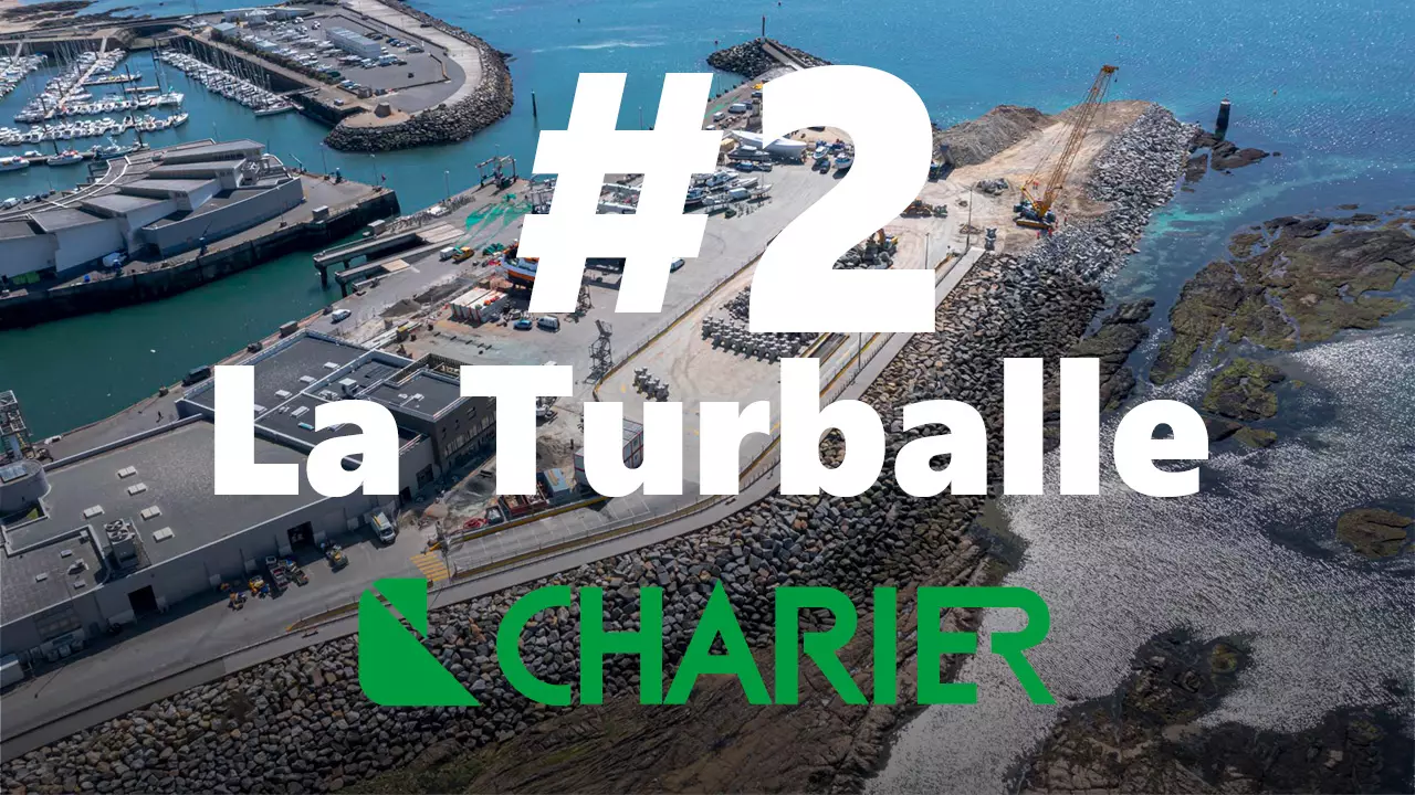 Extension du Port de La Turballe - Episode 2 : Mise en place des enrochements à la marée